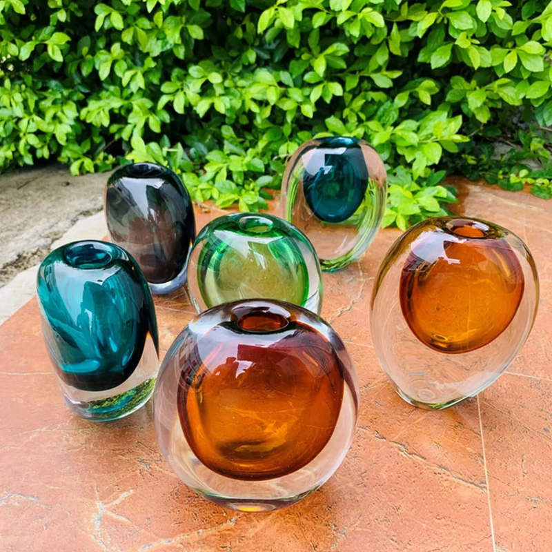 Thick hand blown glass luxury vases, colourful options with amber, green, blue, and black options.